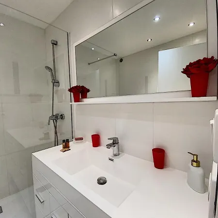 Gray D Albion Thi235 Appartement Cannes