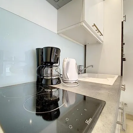 Gray D Albion Thi235 *