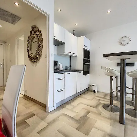 Gray D Albion Thi235 Appartement Cannes