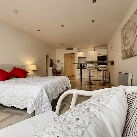 Gray D Albion Thi235 Appartement