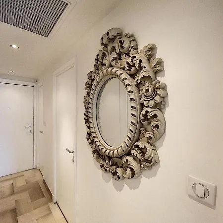 Gray D Albion Thi235 Apartament