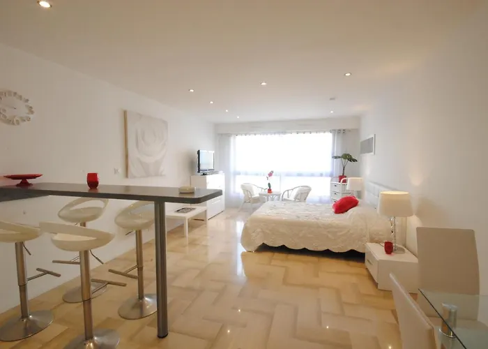 Gray D Albion Thi235 Lägenhet Cannes