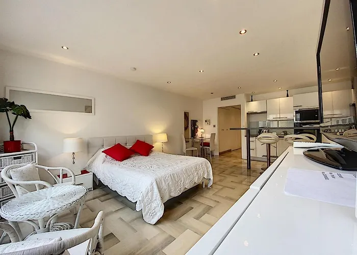 Gray D Albion Thi235 Lägenhet Cannes