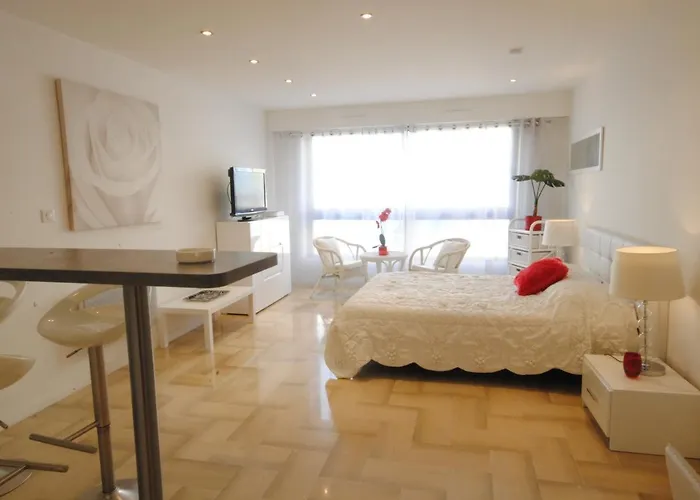 Gray D Albion Thi235 Lägenhet Cannes