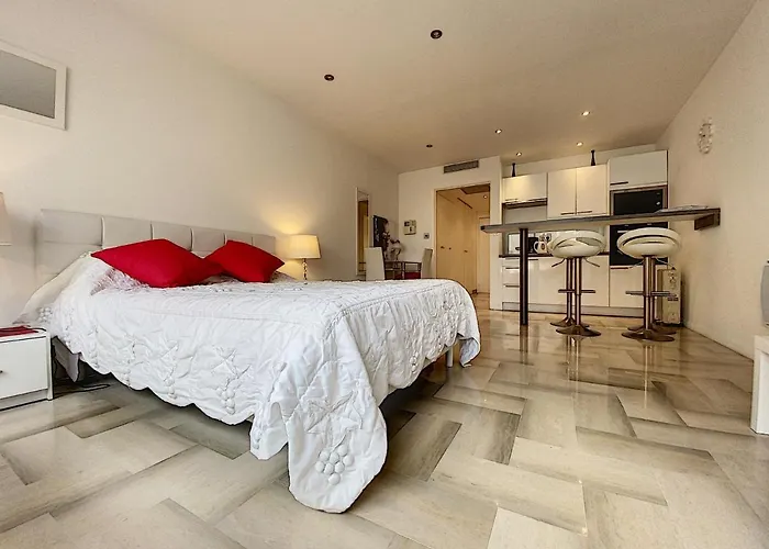 Apartment Gray D Albion Thi235 *