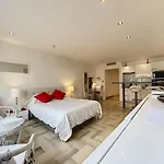 Gray D Albion Thi235 Appartement Cannes